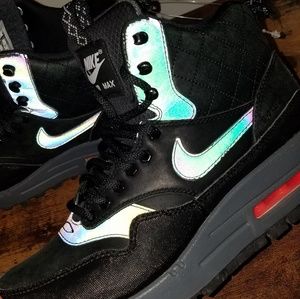 nike acg reflective boots